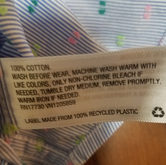 New! Boy's long sleeve button down Size 18M - Picture 6 of 6